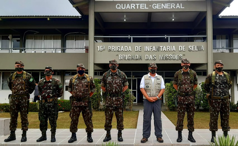 General da 1ª Brigada de Infantaria de Selva visita TJRR